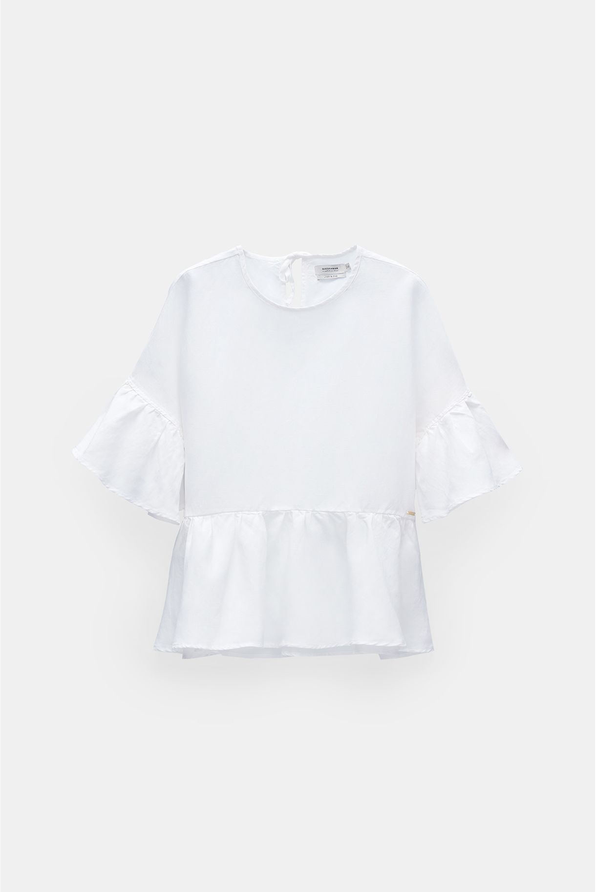 blouse with ruffles