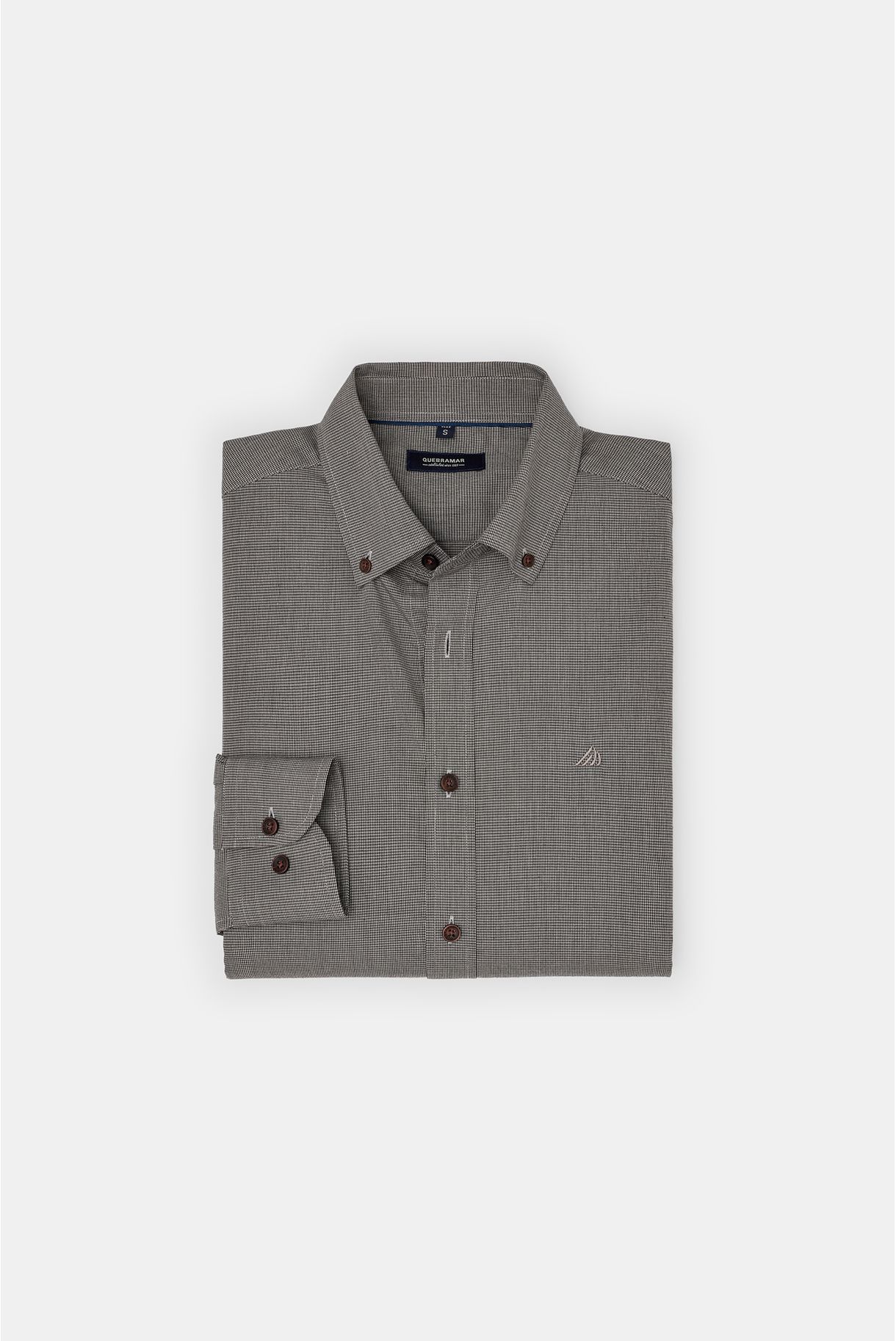 Men's shirt with structure