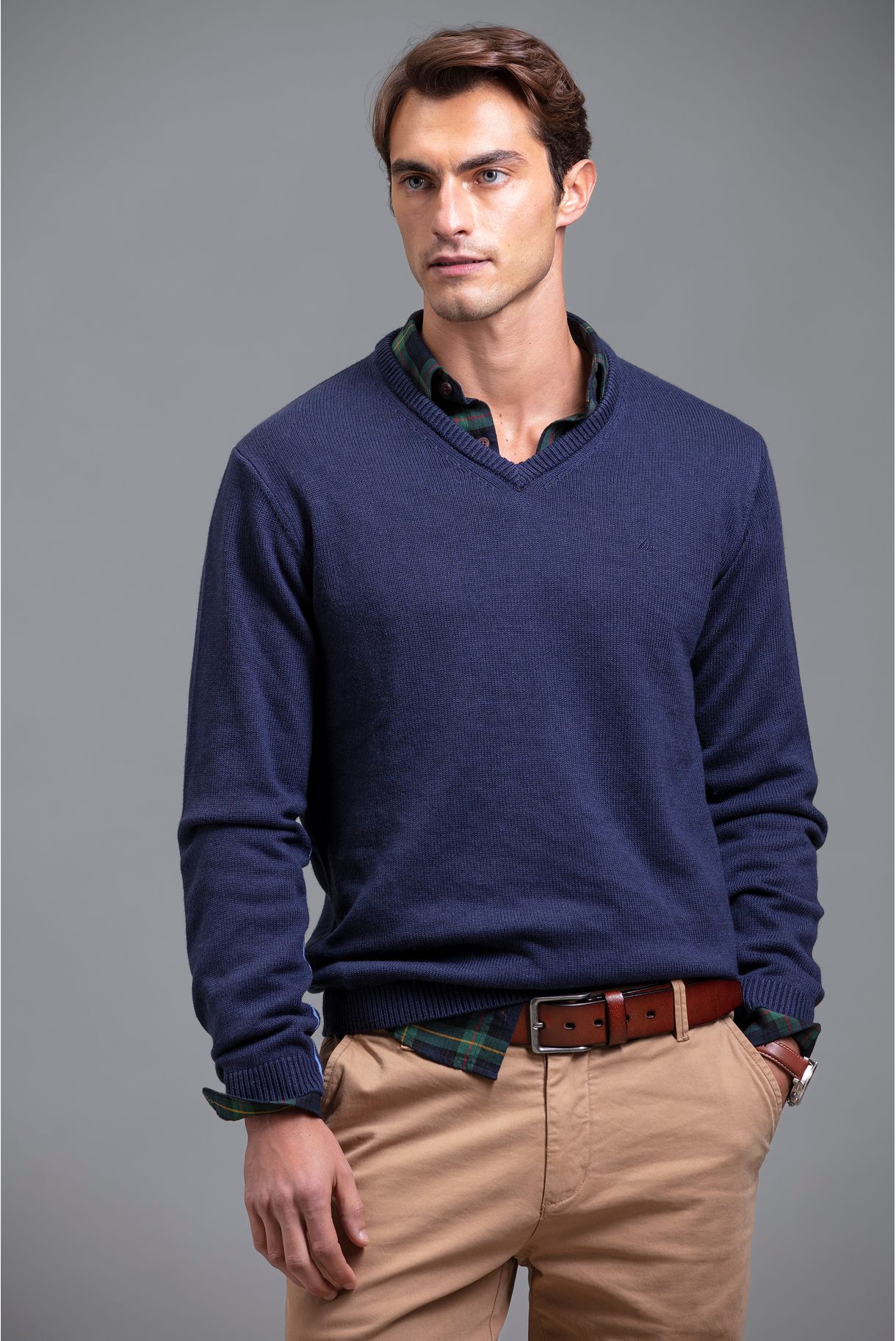 Wool v-neck knit sweater