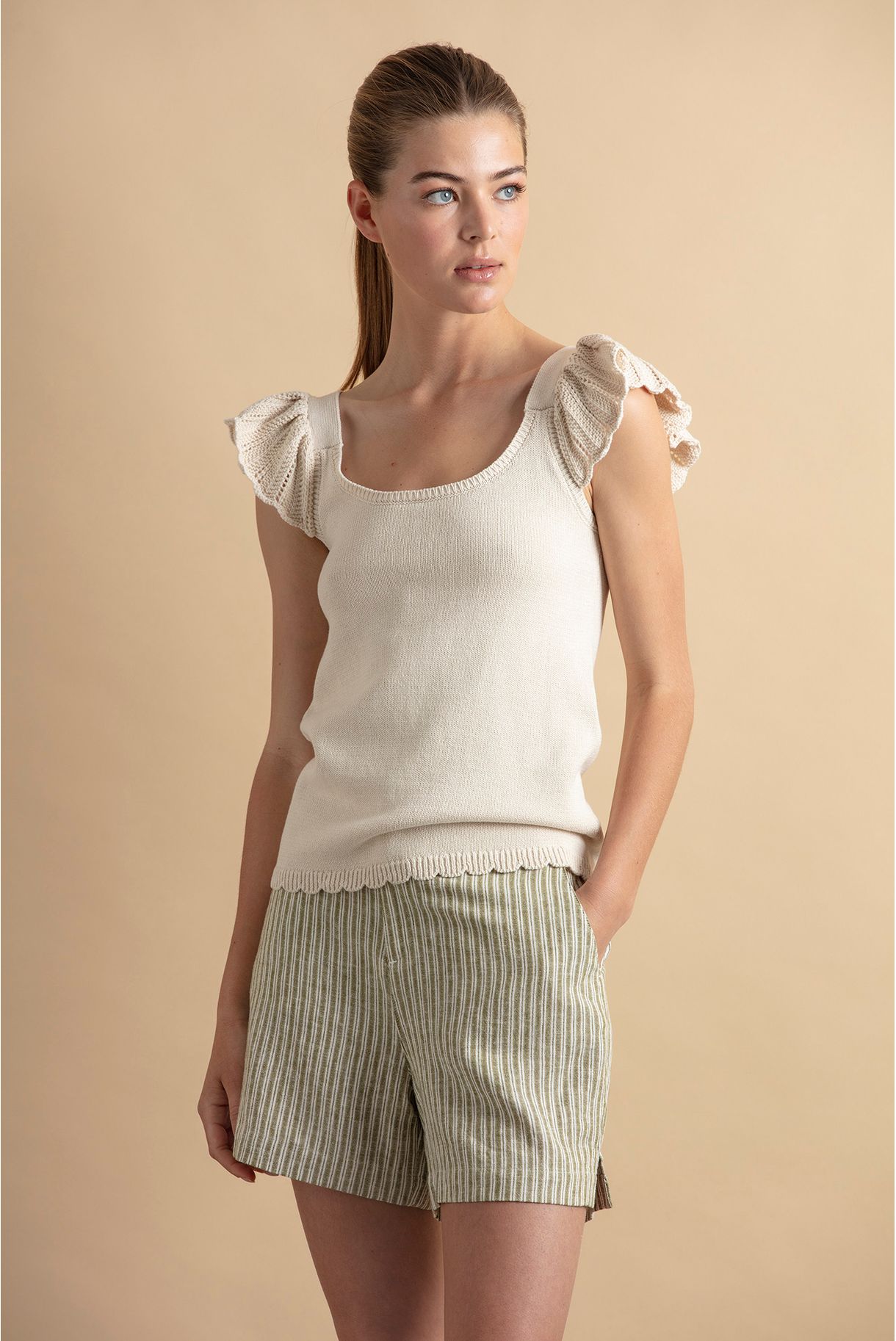 Mesh top with frill