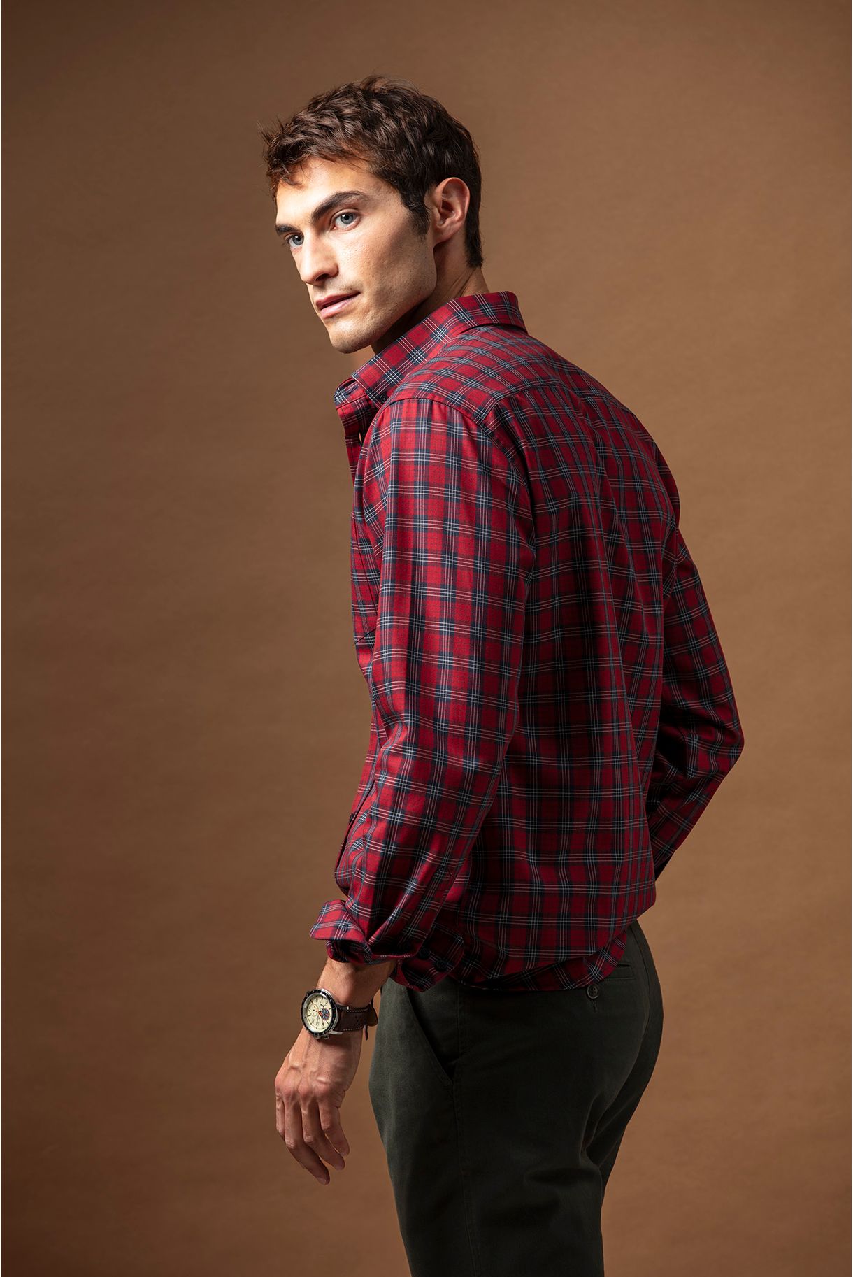 CAMISA AOS QUADRADOS