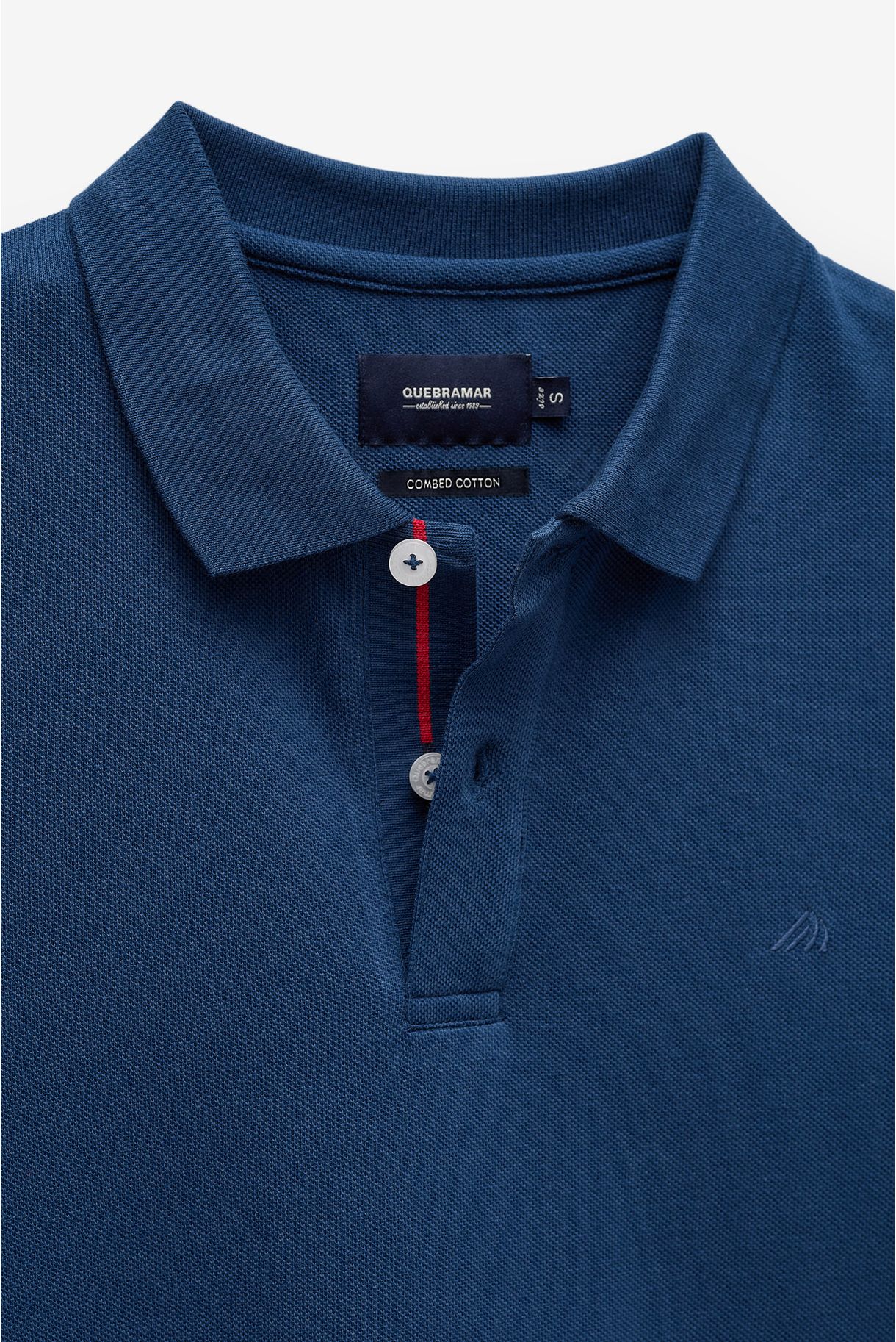 PIQUET POLO WITH DETAIL ON THE PLATE