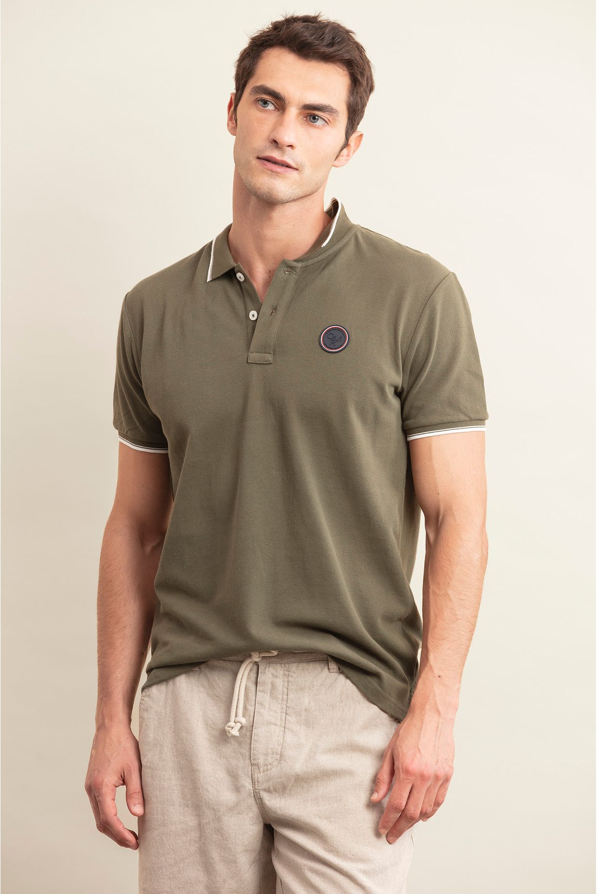 POLO  PIQUET COM BADGE