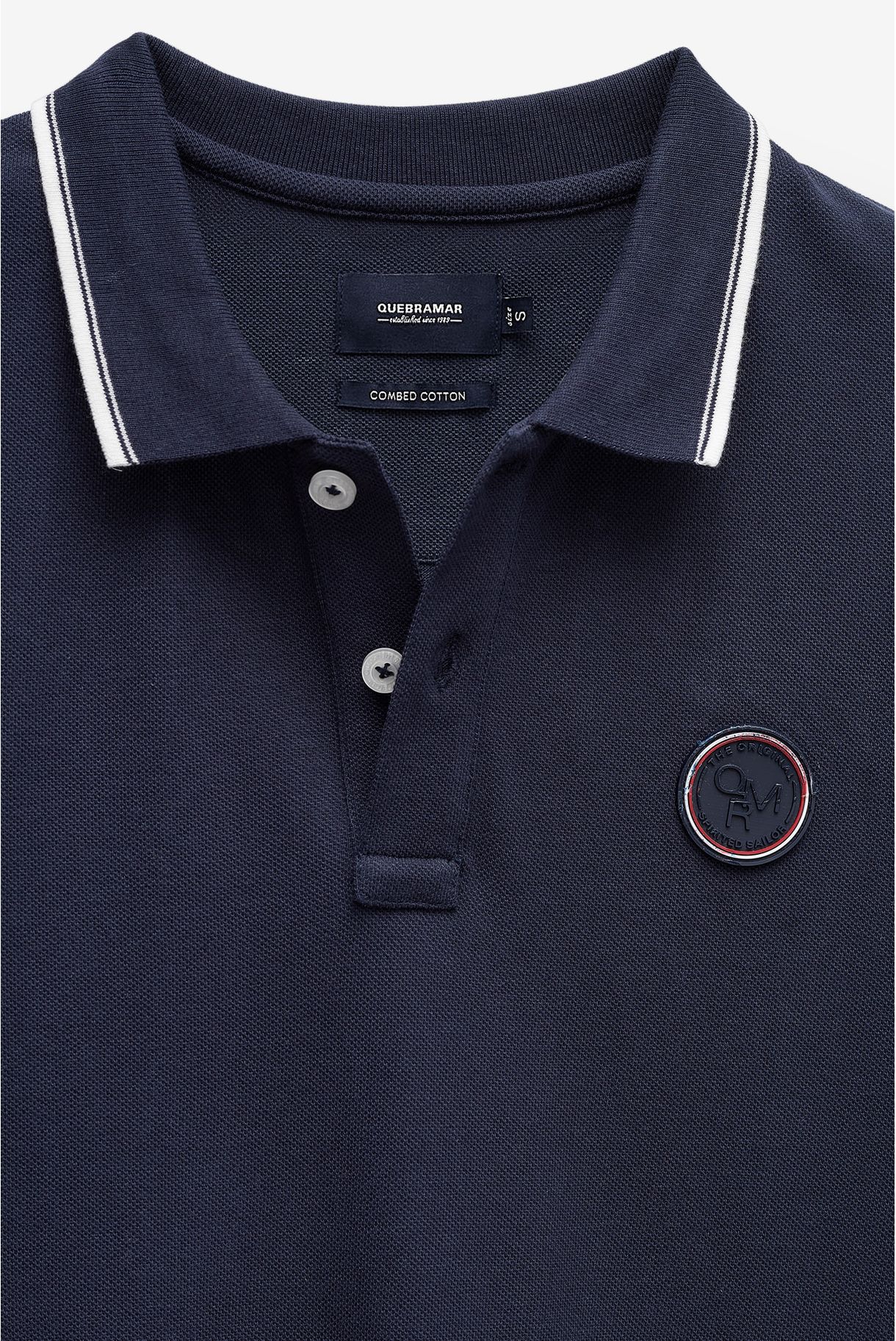 POLO  PIQUET COM BADGE