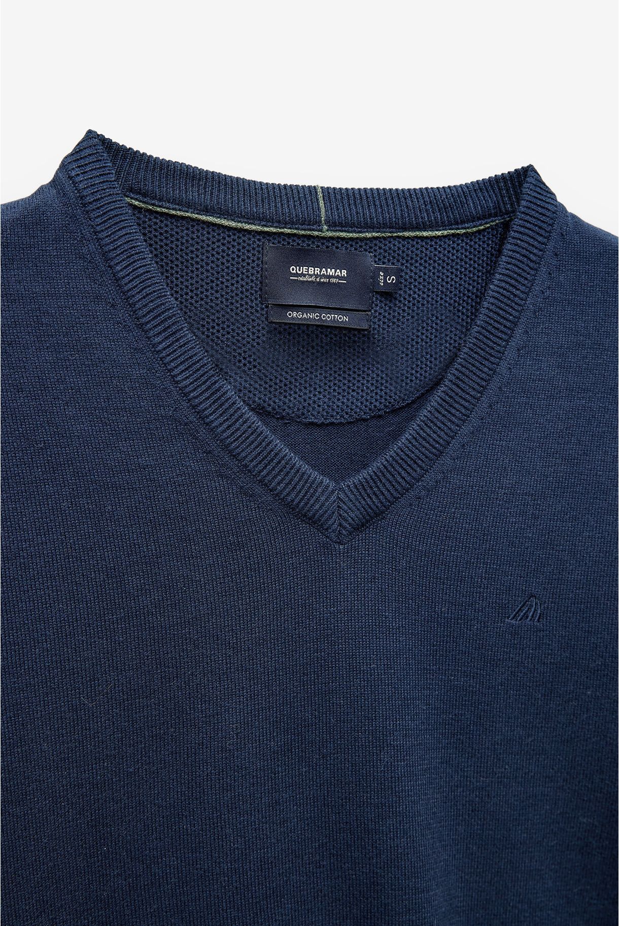 CAMISOLA DECOTE EM V BÁSICA