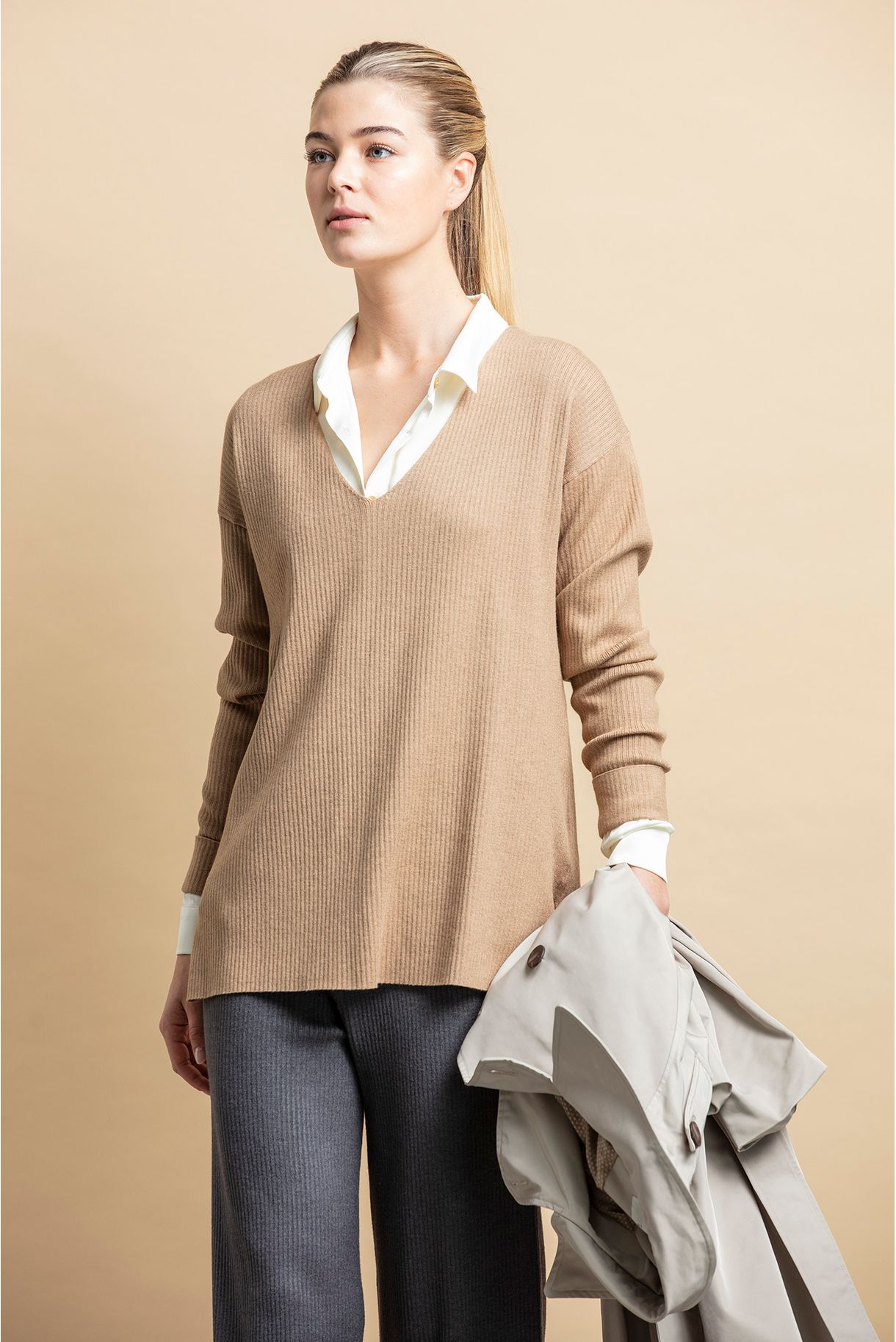 V-NECK RIBBED KNIT SWEATER