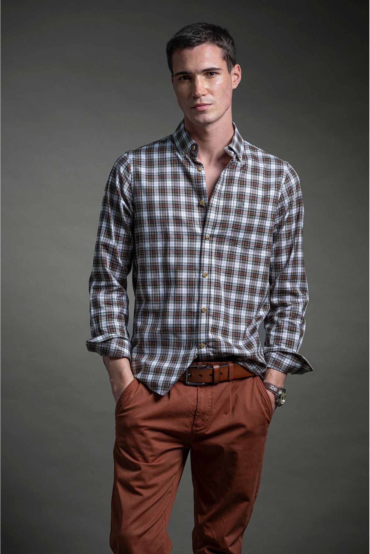 CAMISA AOS QUADRADOS