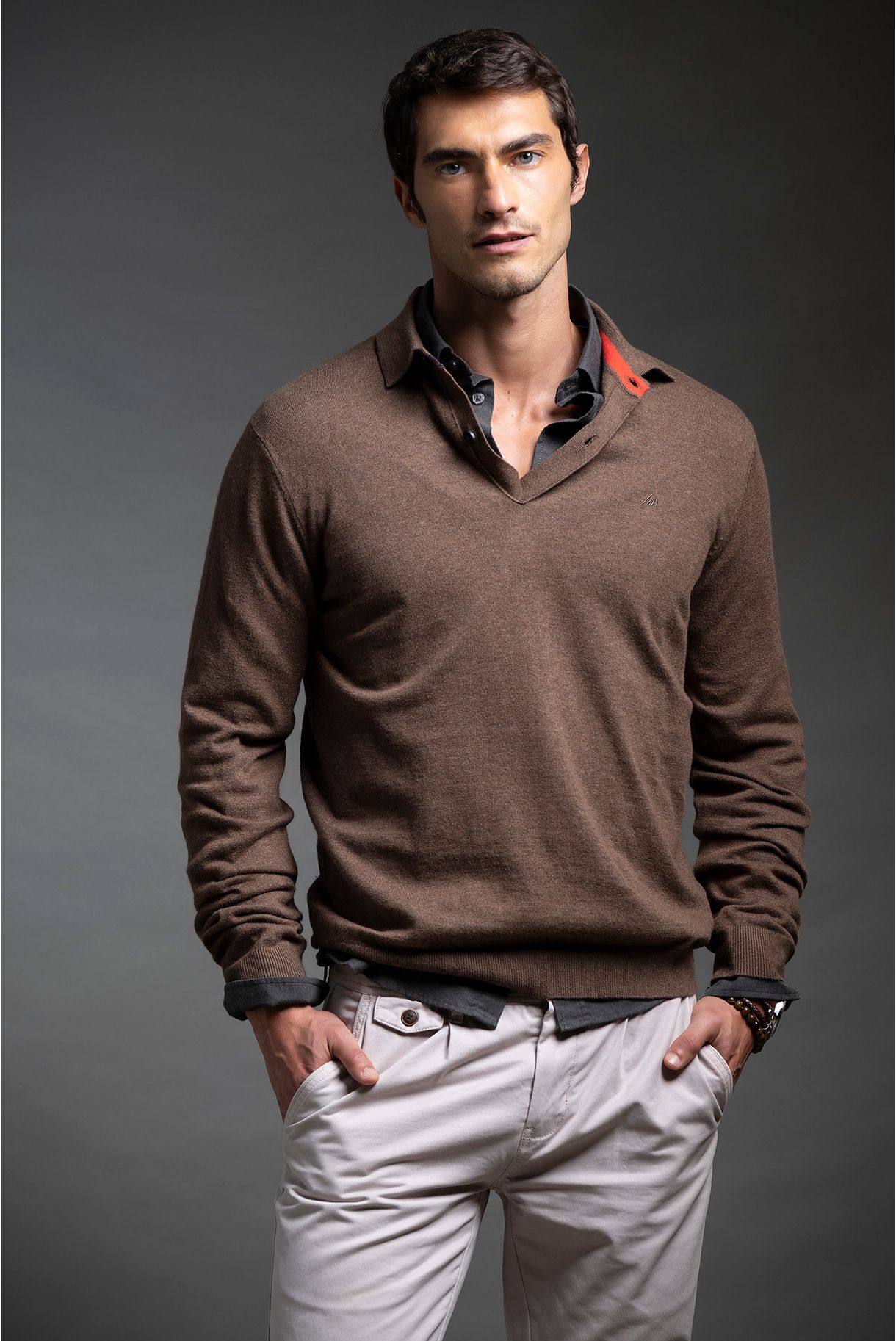 CAMISOLA MALHA COM GOLA DE POLO