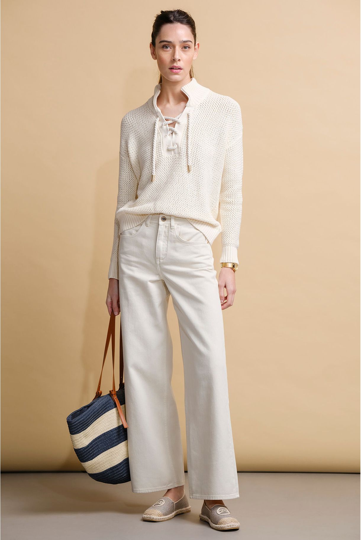CAMISOLA MALHA COM CORDÕES NA FRENTE