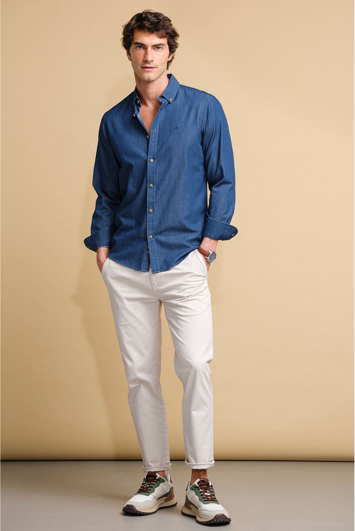 SLIM-FIT SHIRT IN LIGHTWEIGHT DENIM