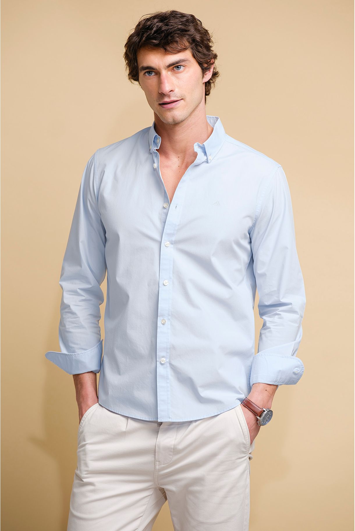 CAMISA SLIM FIT BÁSICA EM POPELINA