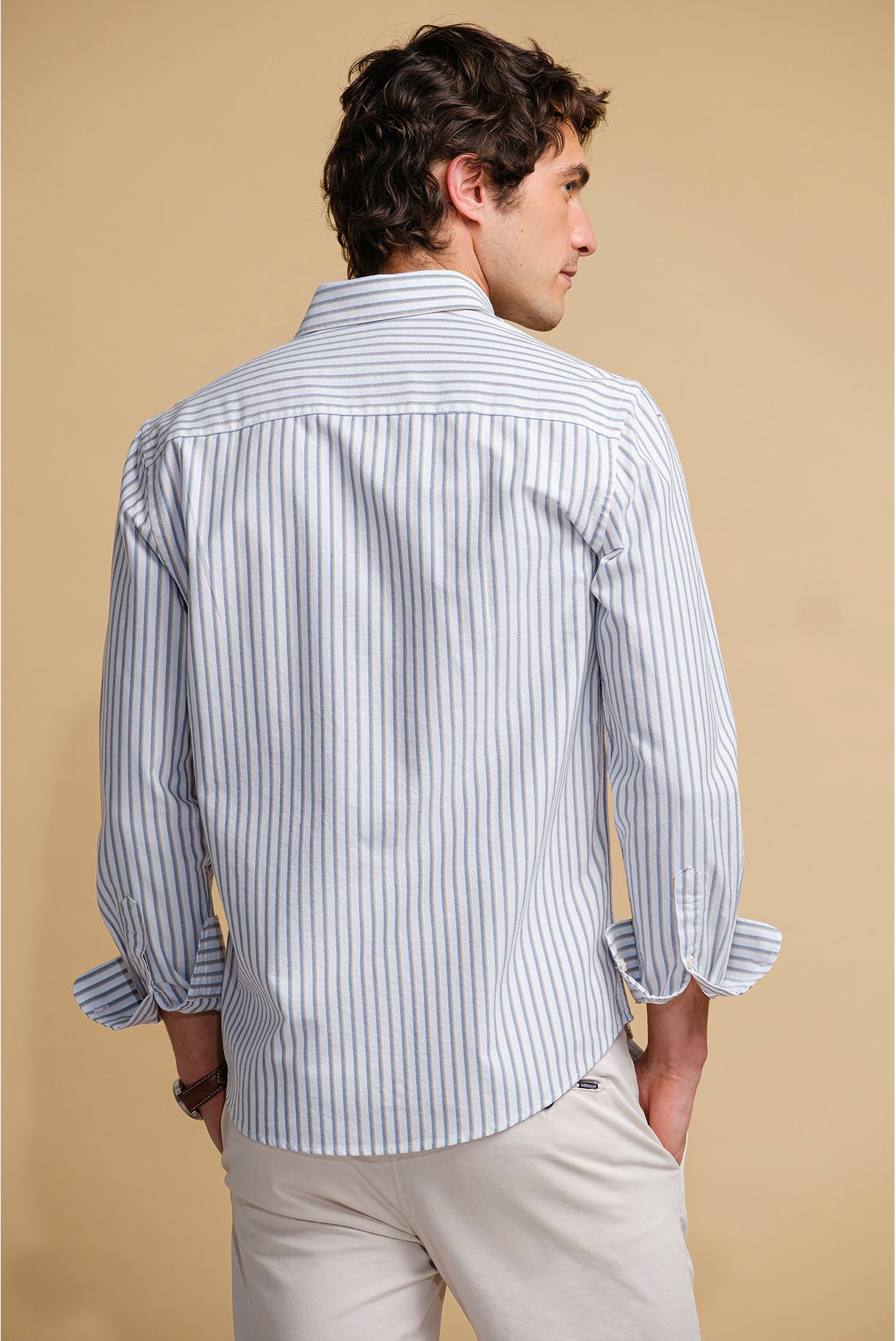 CAMISA OXFORD COM RISCAS