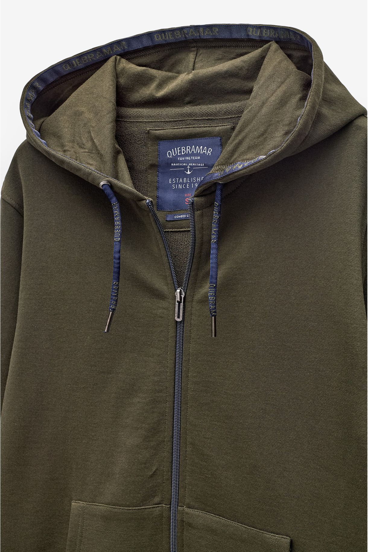 CASACO SWEATSHIRT COM CAPUZ