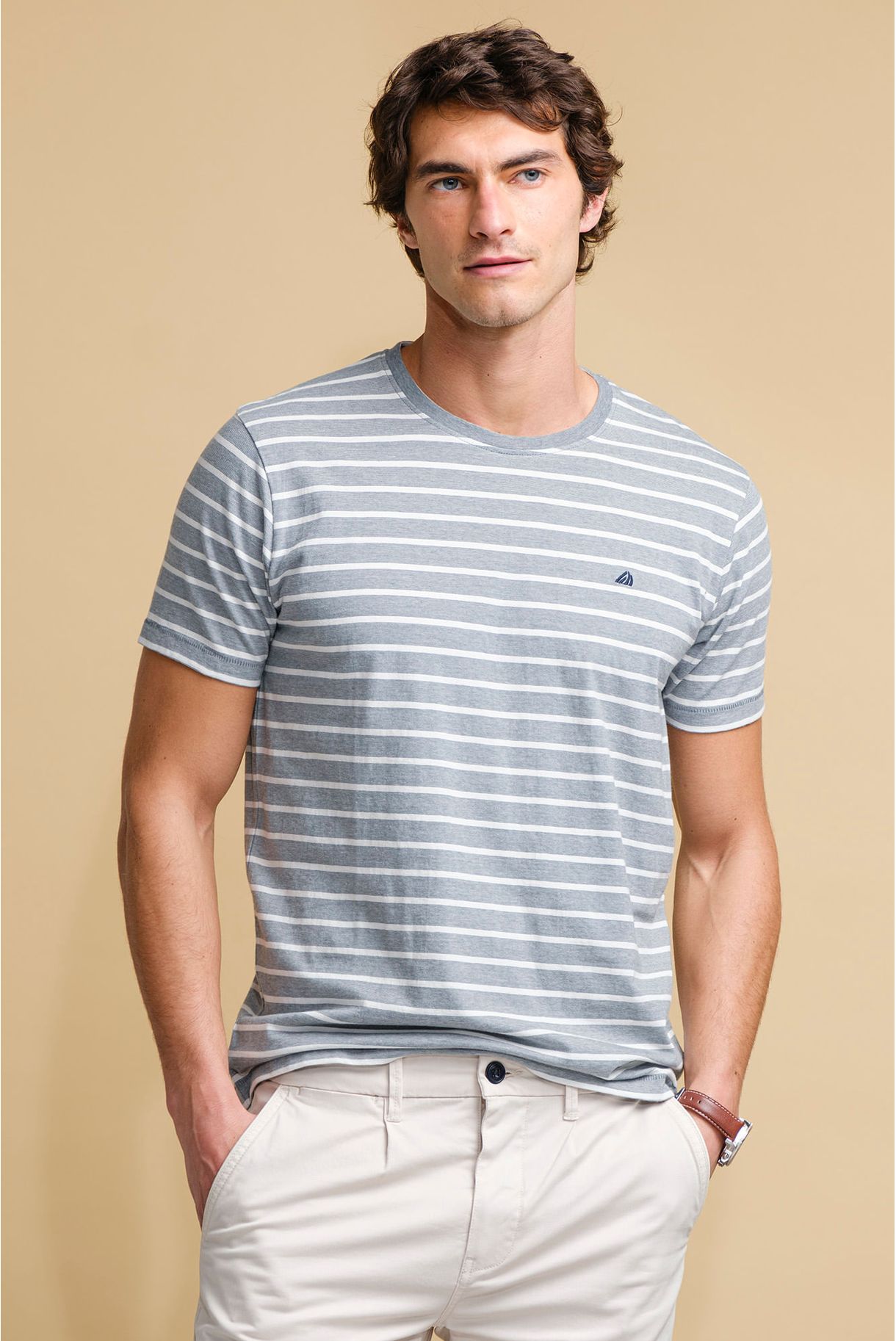 T-SHIRT COM MICRO RISCAS