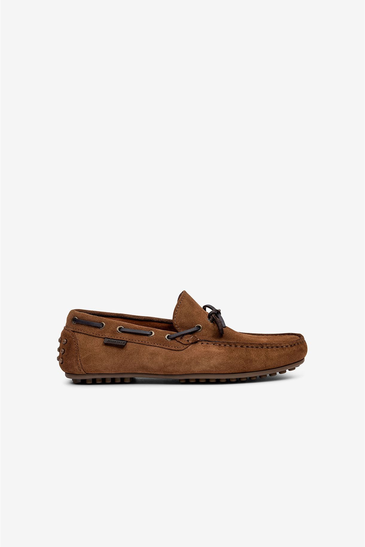MOCASSINS EM PELE COM ATACADORES