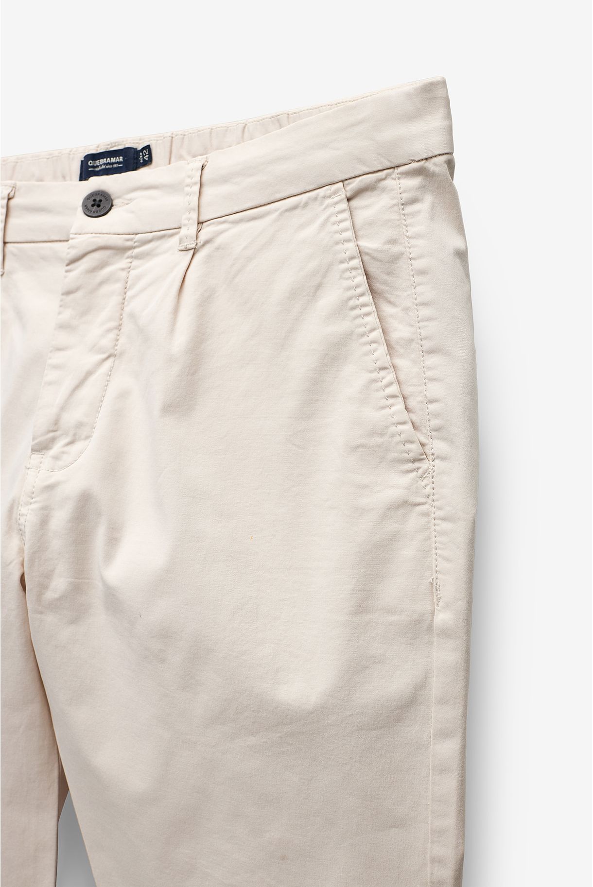 CALÇÕES CHINO COM ELÁSTICO NA CINTURA