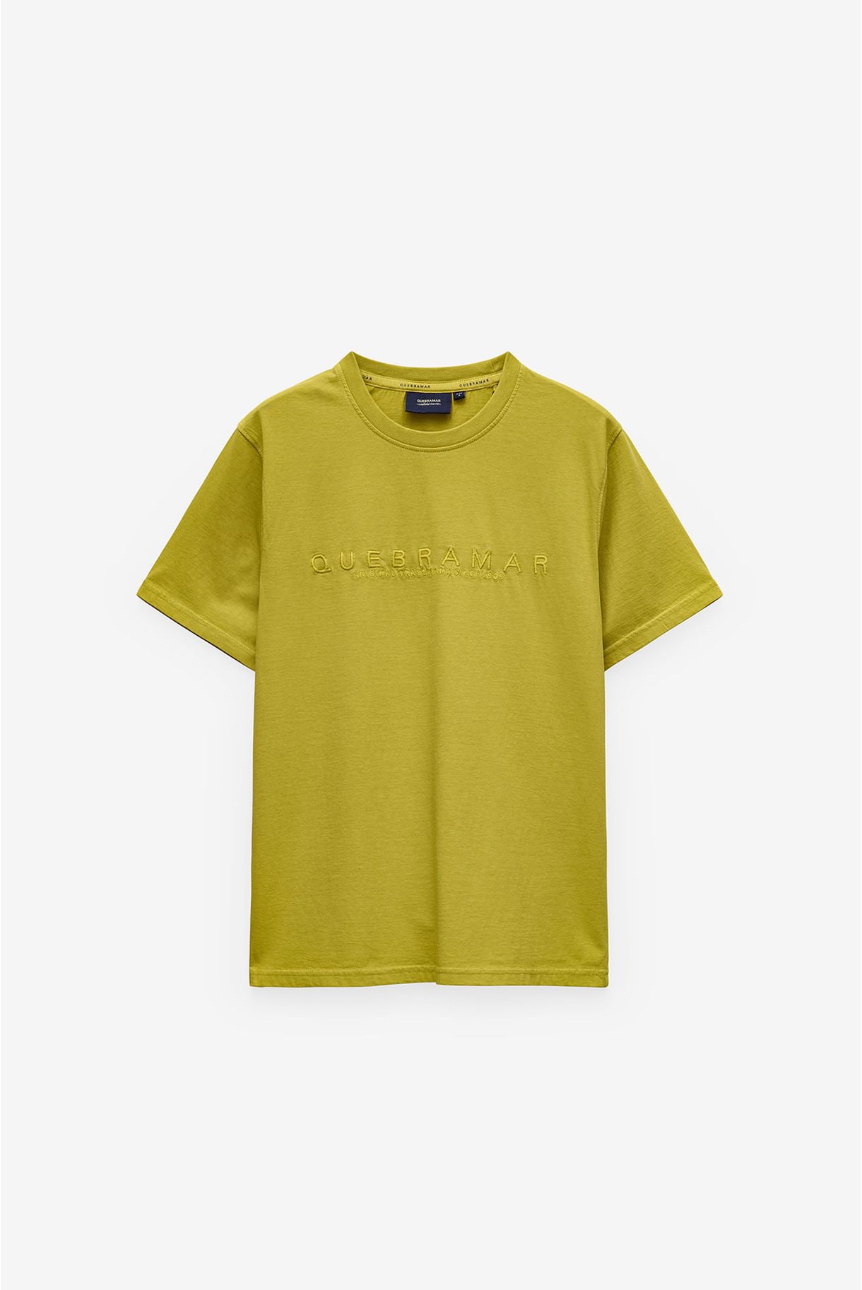 T-SHIRT COM BORDADO QUEBRAMAR