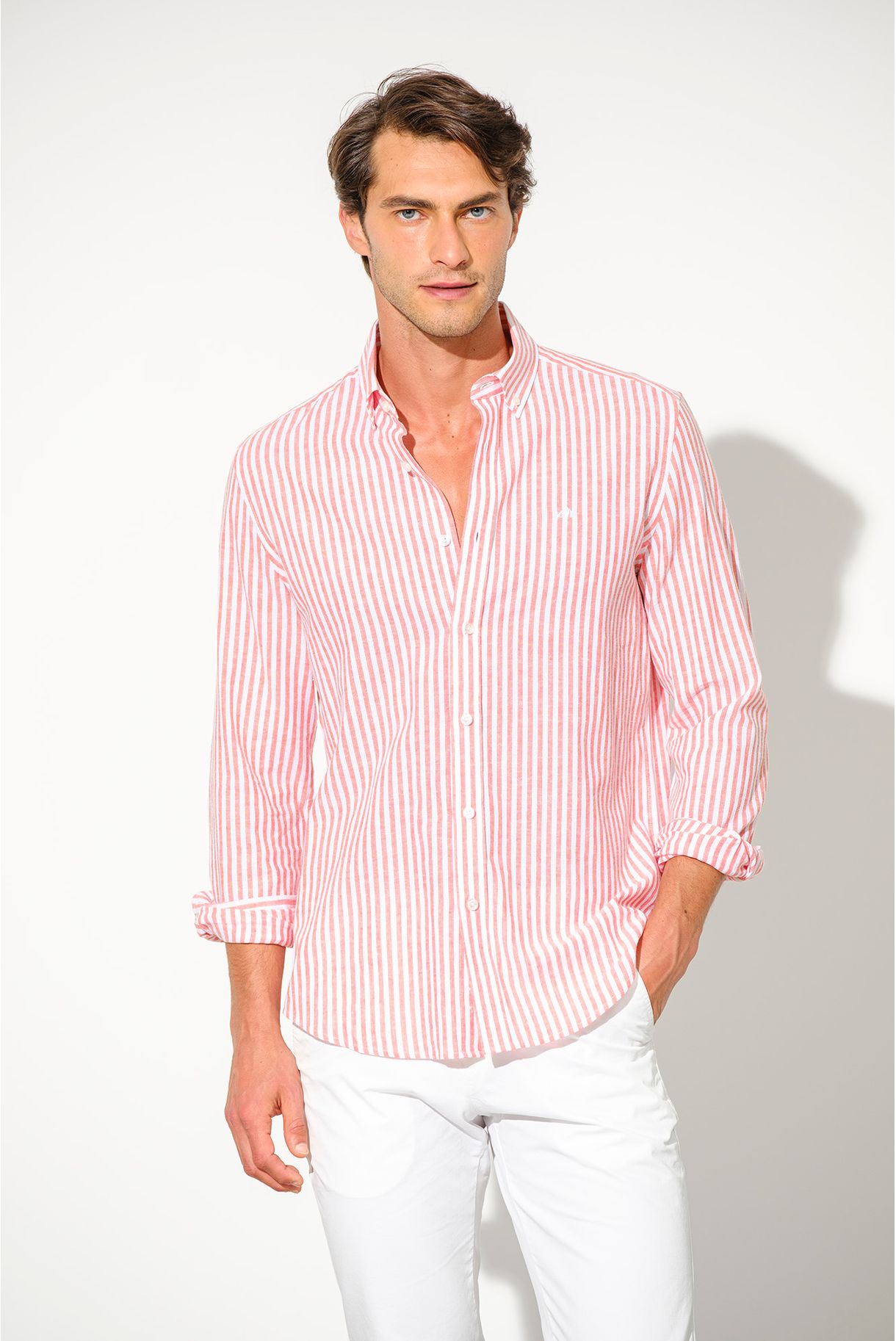CAMISA ÀS RISCAS EM ALGODÃO E LINHO