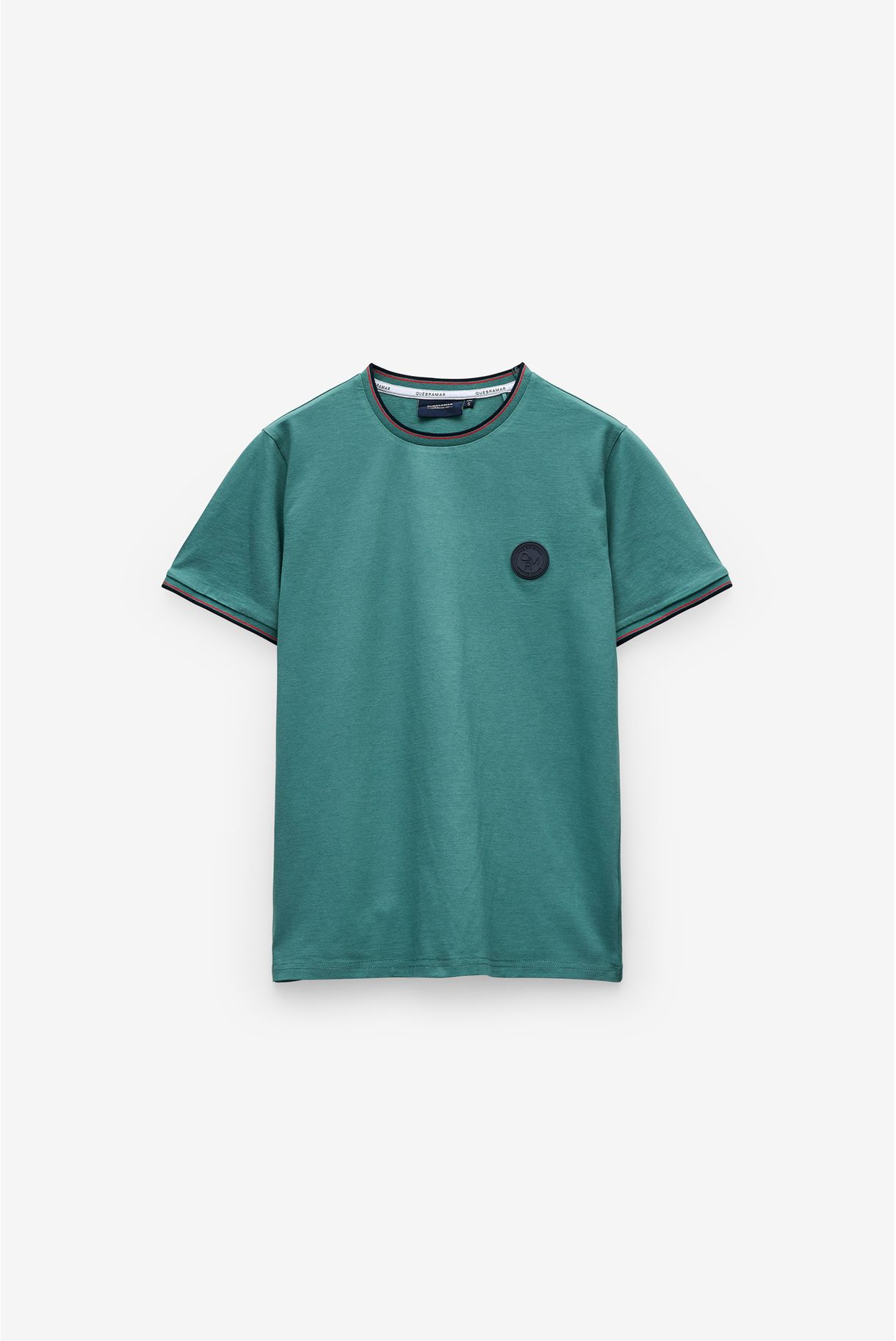 T-SHIRT COM BADGE E RISCAS NO RIB