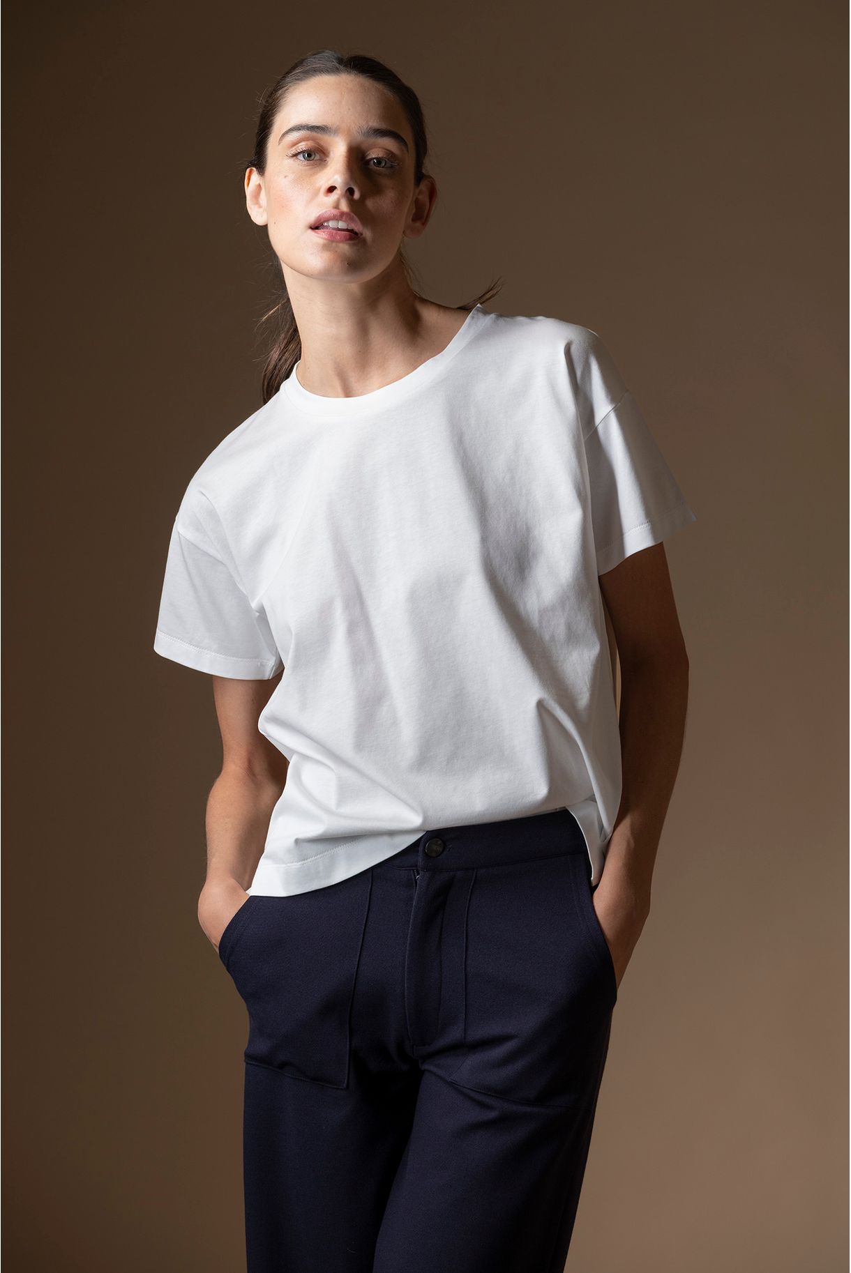 T-SHIRT BÁSICA DECOTE REDONDO