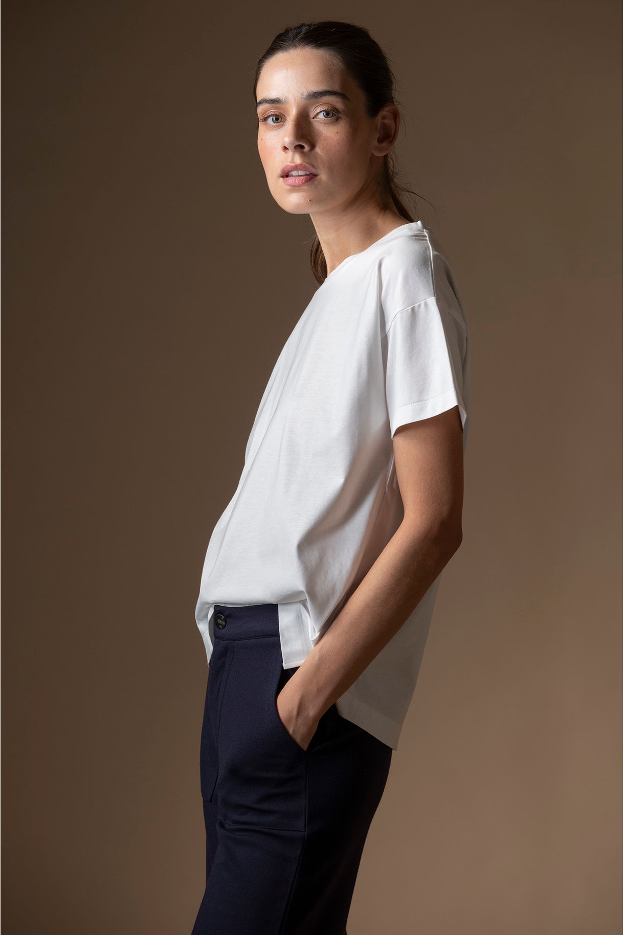 T-SHIRT BÁSICA DECOTE REDONDO