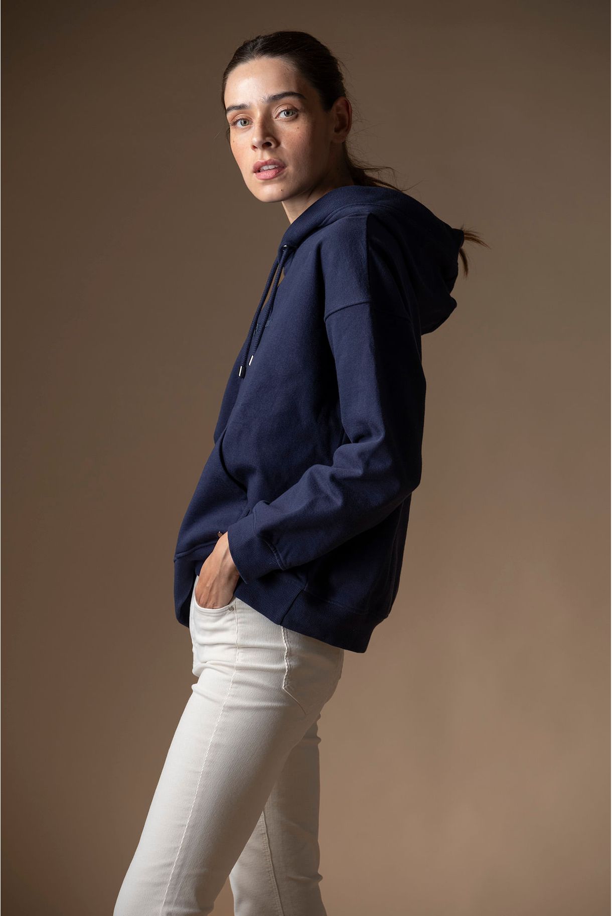 SWEATSHIRT COM CAPUZ