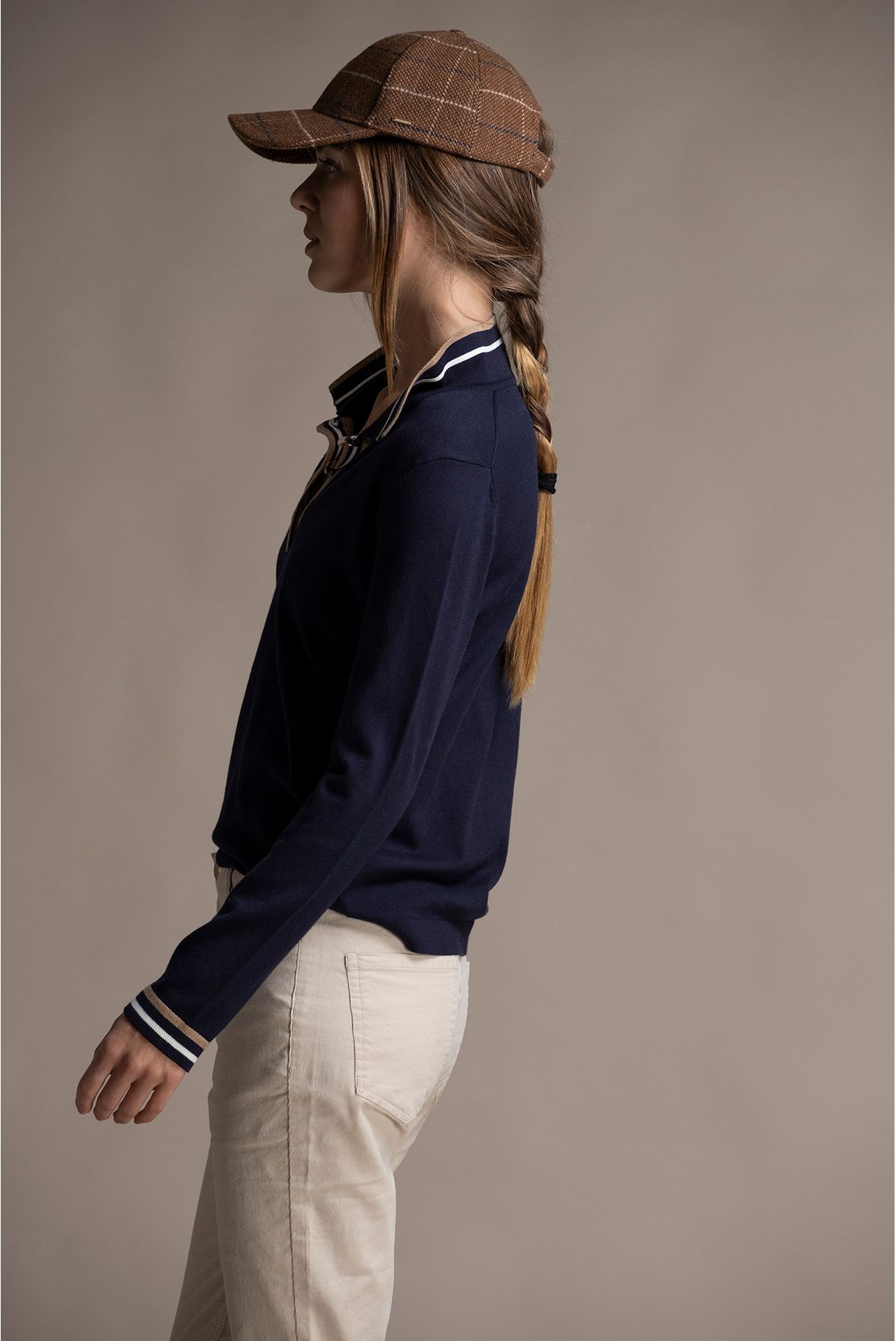 CAMISOLA COM GOLA DE POLO