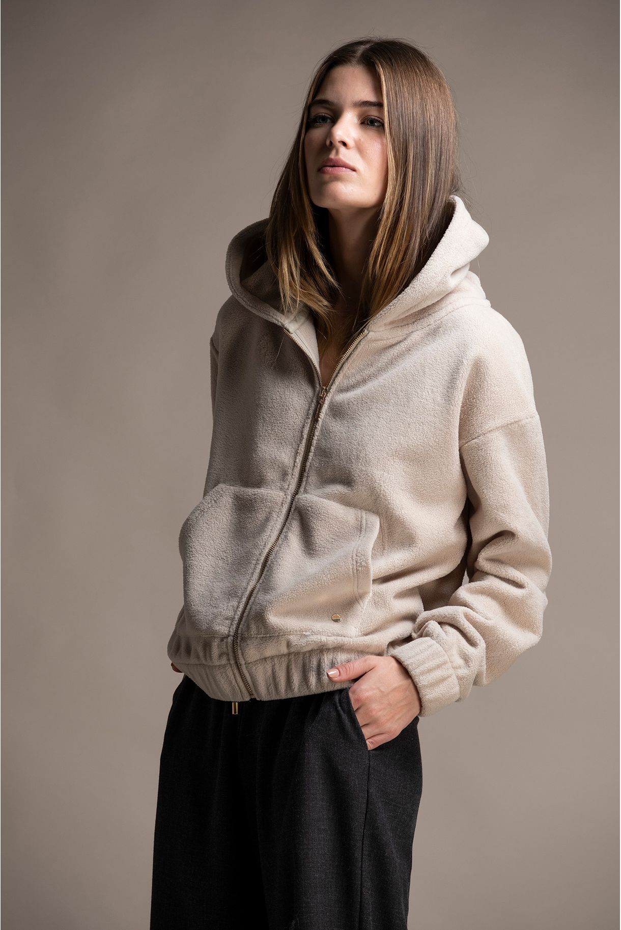 CASACO POLAR COM CAPUZ