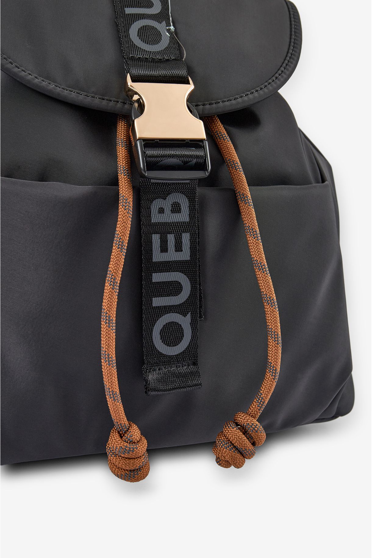 MOCHILA FEMININA EM NYLON