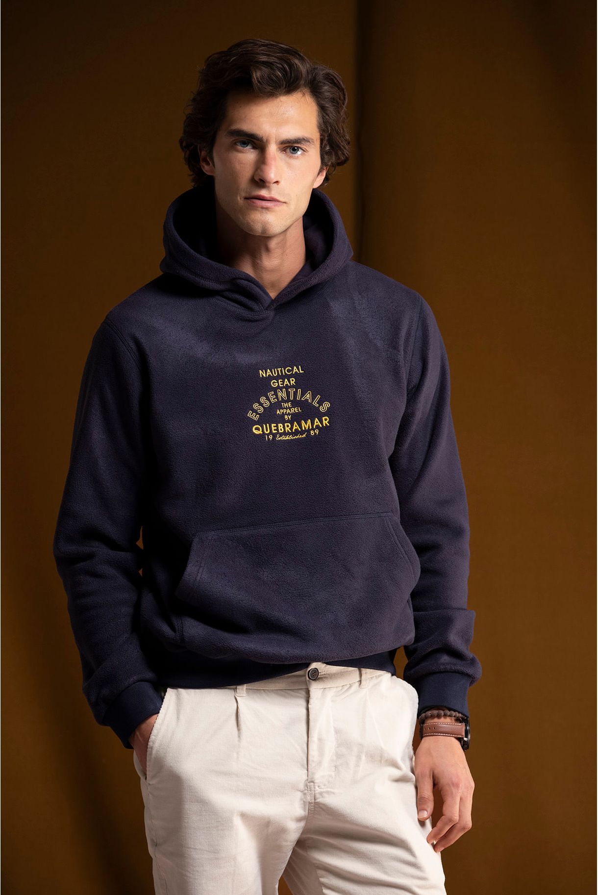 FLEECE WITH HOOD AND POCKET