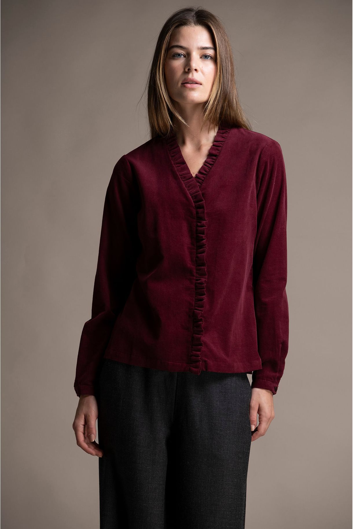 CAMISA BOMBAZINA COM FOLHO