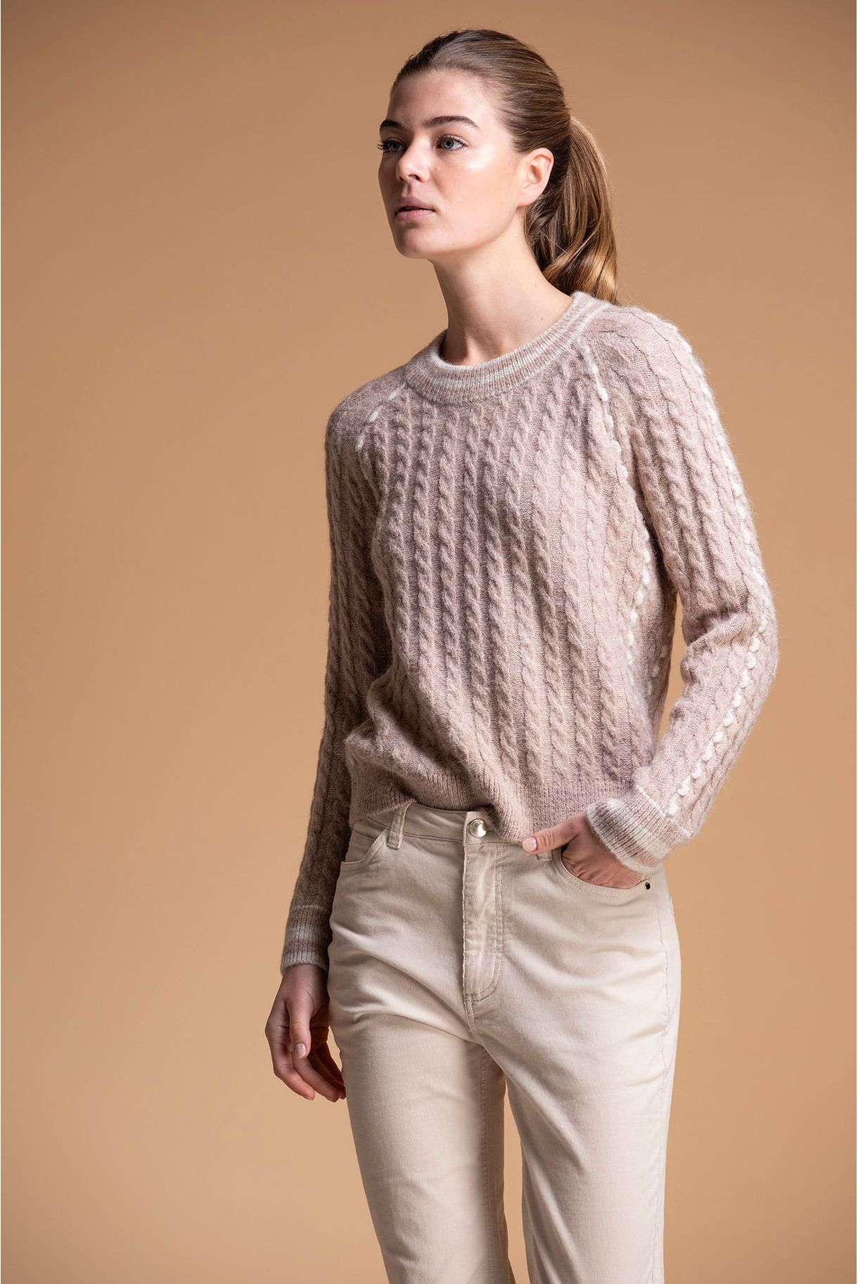 CAMISOLA DE MALHA COM EFEITO EM CONTRASTE