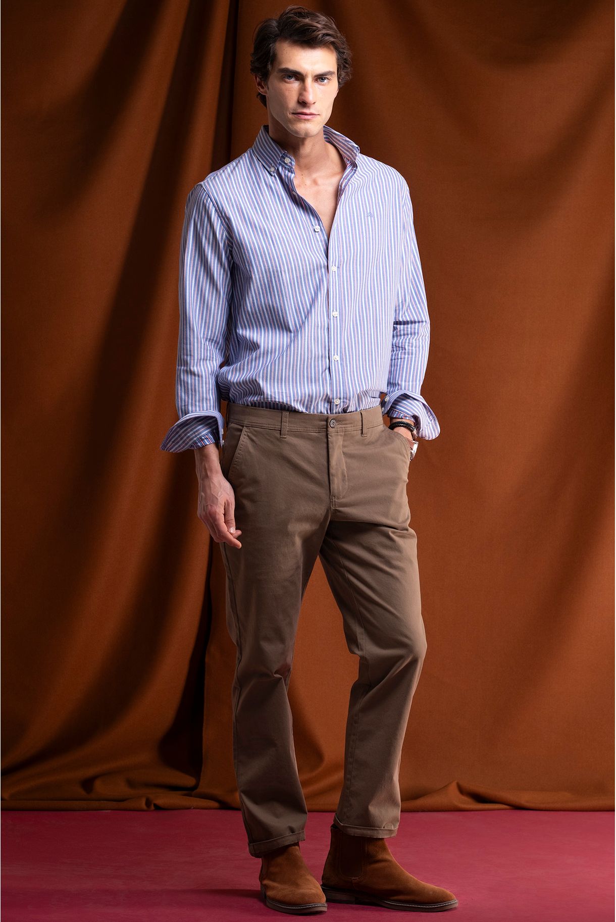 CAMISA REGULAR FIT ÀS RISCAS