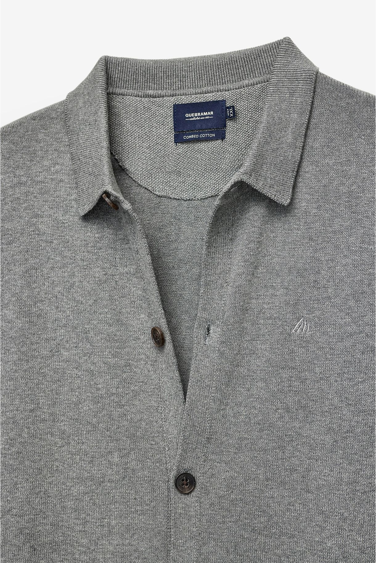 CASACO DE MALHA COM BOTÕES