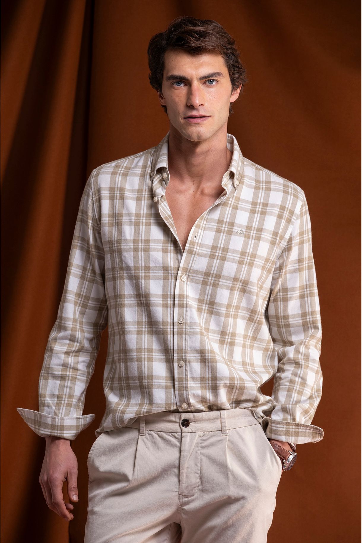 CAMISA REGULAR FIT AOS QUADRADOS