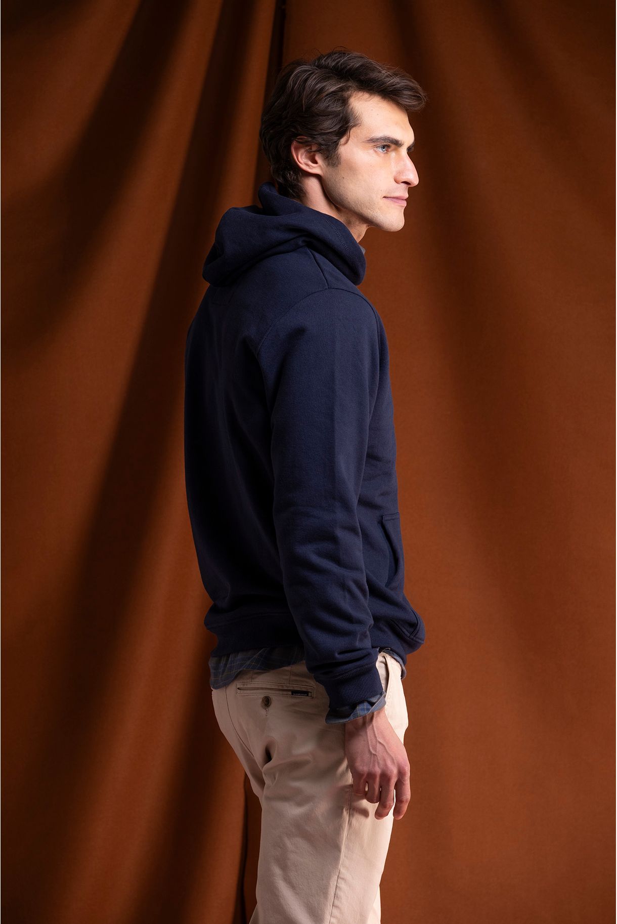 SWEATSHIRT BÁSICO COM CAPUZ