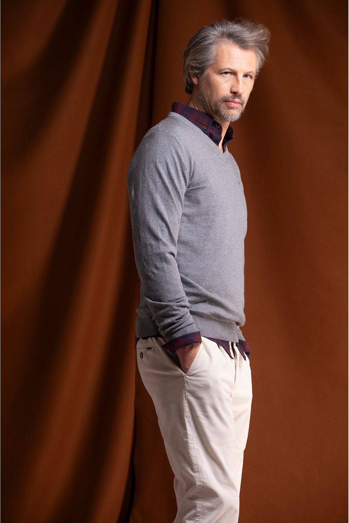 CAMISOLA DE MALHA DECOTE EM V